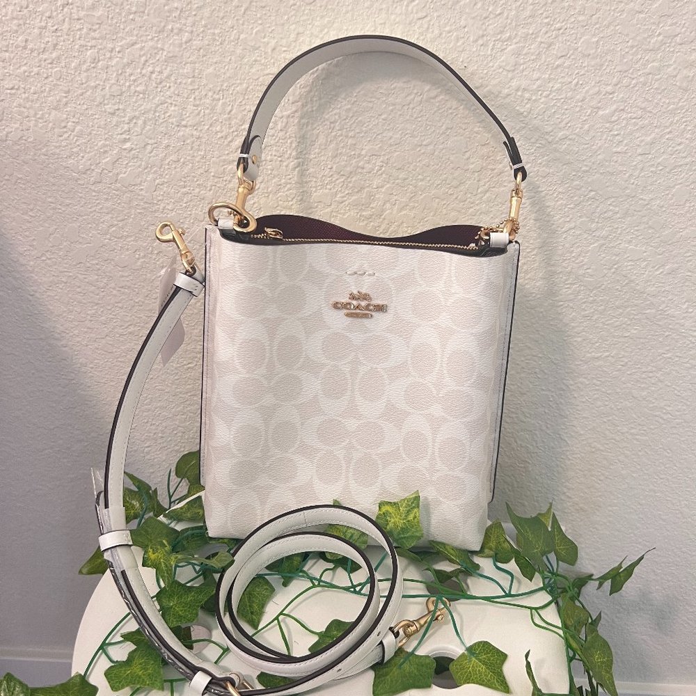 coach Mollie Bucket Bag 22 In Signature Canvas CA582